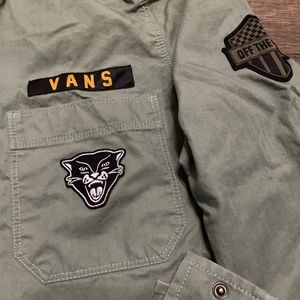 VANS Army green button-up shirt/jacket